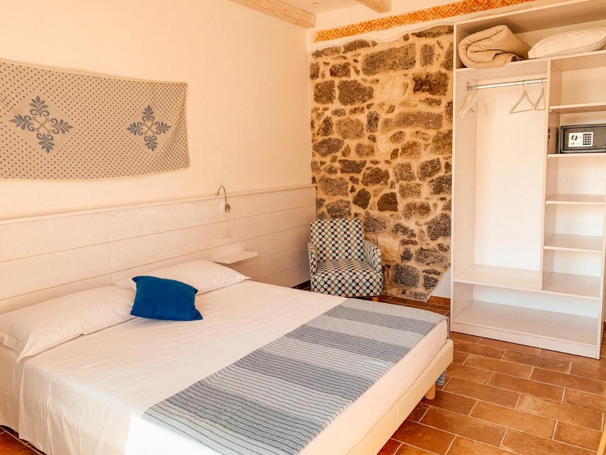 B&B La Roccia Castelsardo Exterior foto