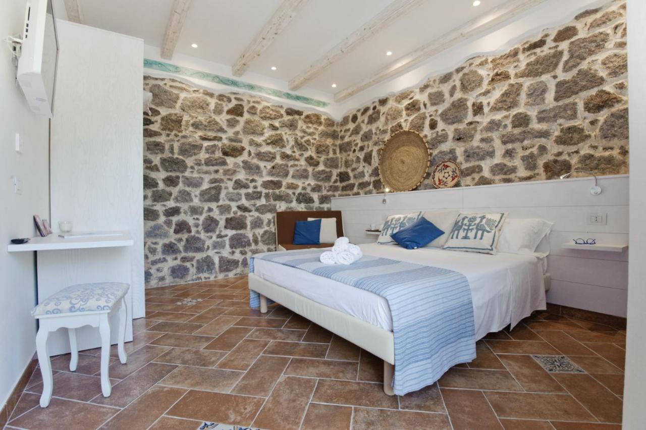 B&B La Roccia Castelsardo Exterior foto