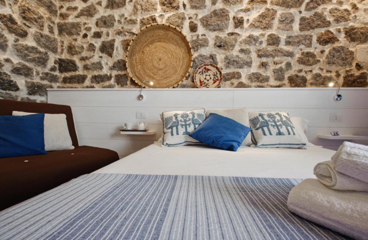 B&B La Roccia Castelsardo Exterior foto