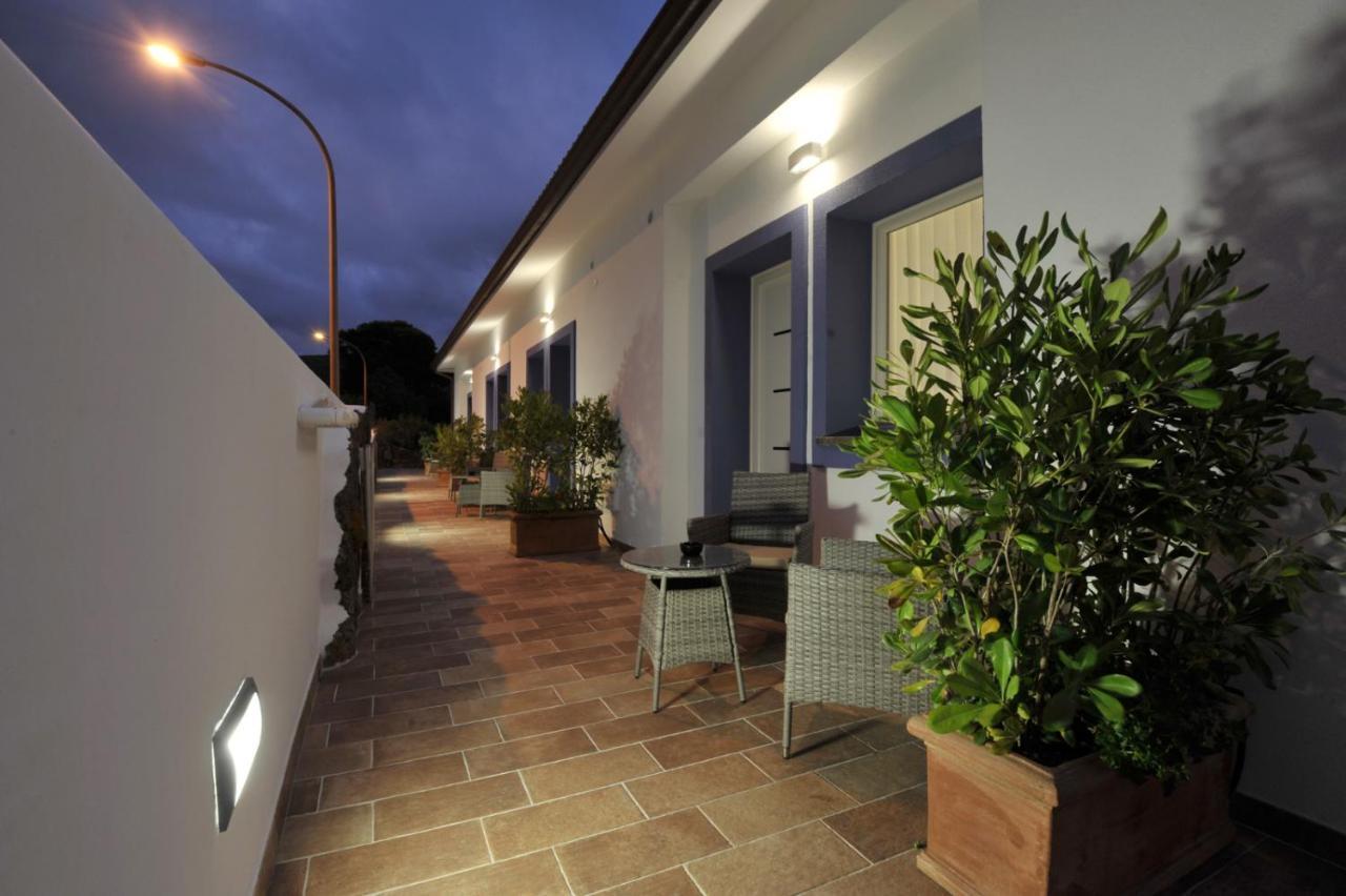 B&B La Roccia Castelsardo Exterior foto